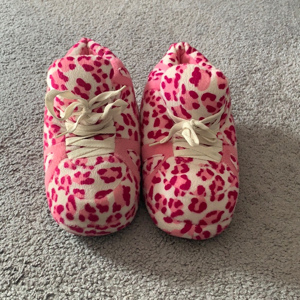 Snooki slippers